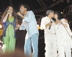 Os Doces B�rbaros no palco   Fr�ncio de Hollanda/Folha Imagem